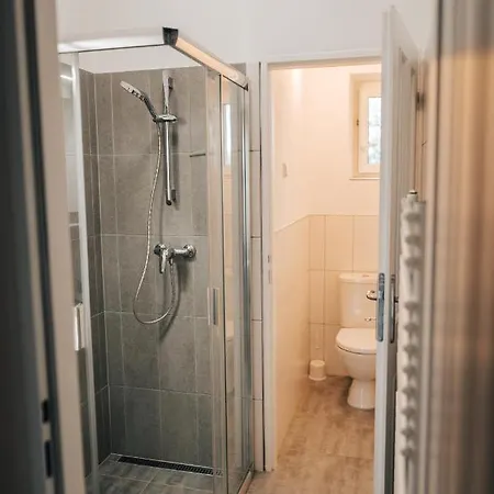 1935, Pavlovicky Appartement